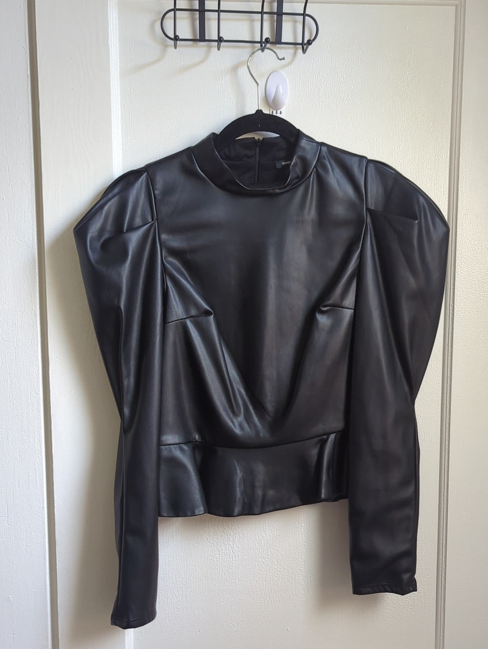 Women's Express Black Faux Leather Puff-Sleeve Top Size M NWT